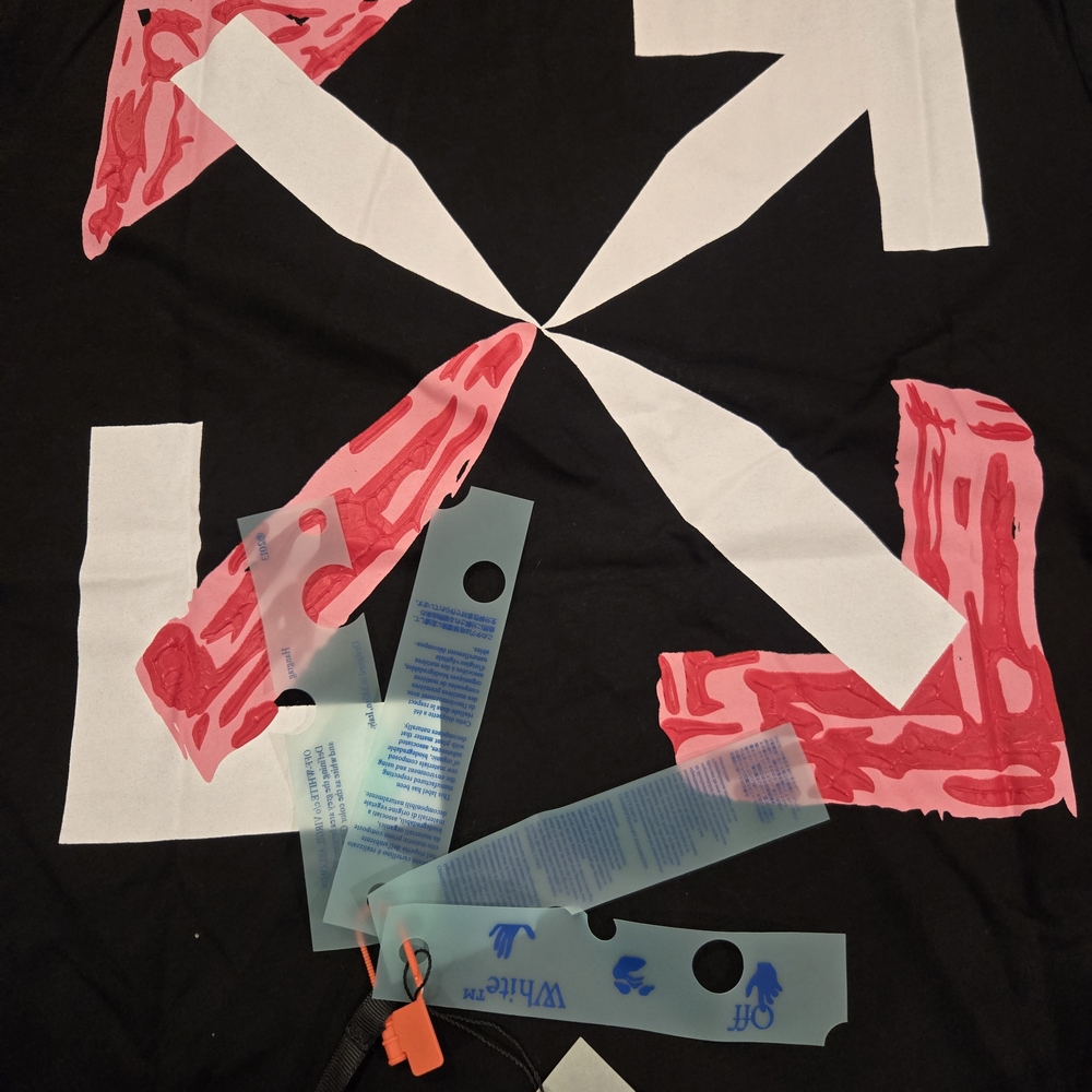 Off-White Black and White Arrow Tee